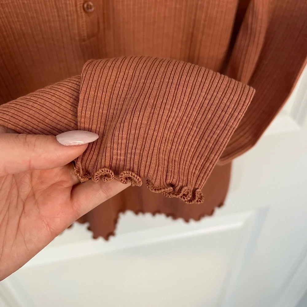 NWT Old Navy Long Sleeve Rib Knit Henley Long Sleeve Top - Picture 5 of 7